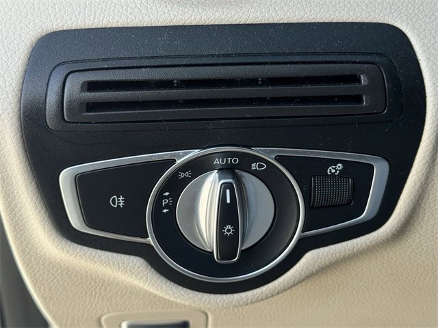 Used 2021 Mercedes-Benz GLC 300 image 21