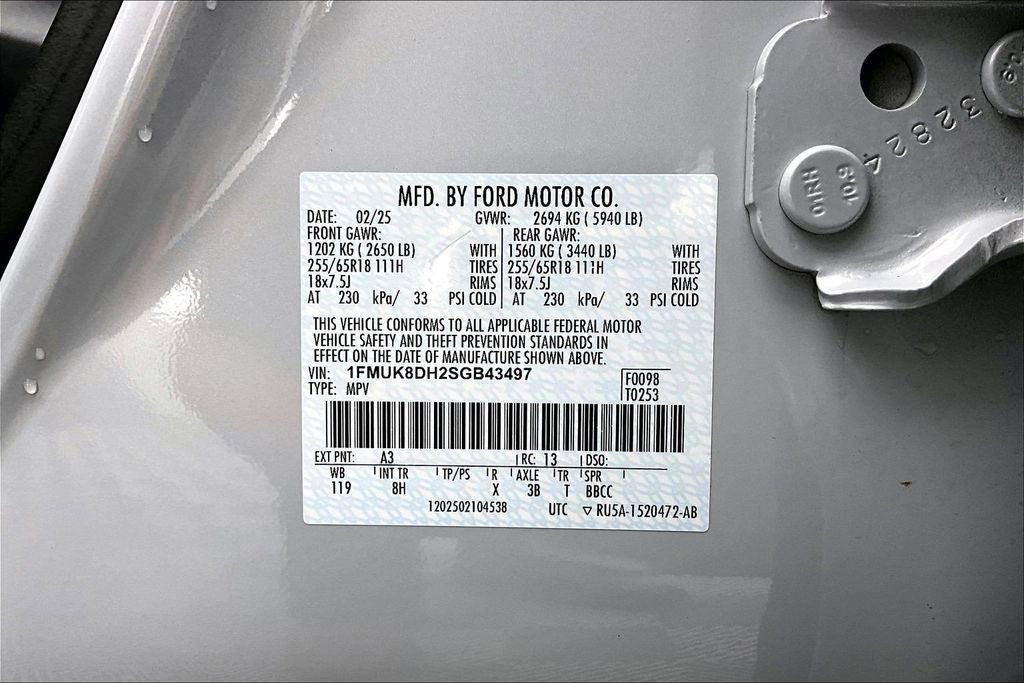 Certified 2025 Ford Explorer Active image 35