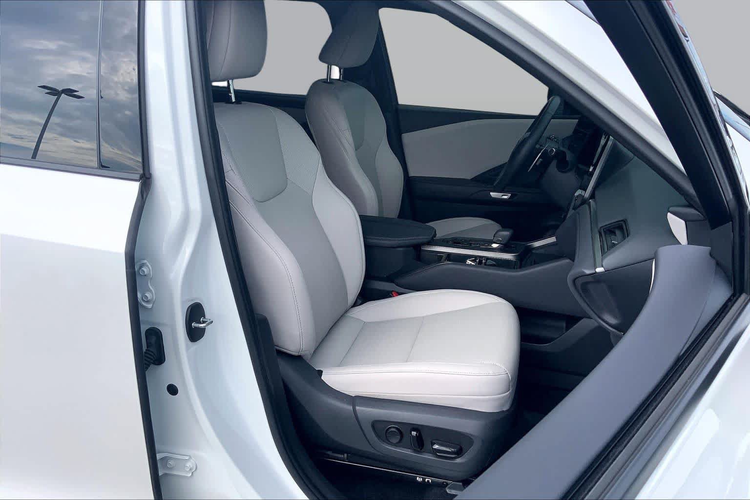 Used 2024 Lexus TX 350 FWD w/ Cold Weather Package image 9