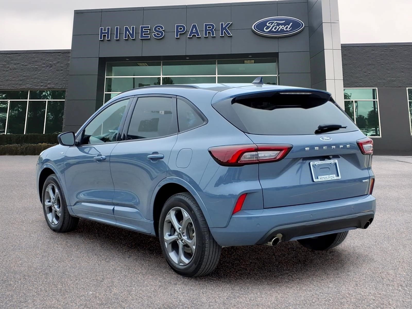 Certified 2024 Ford Escape ST-Line w/ Tech Pack #1 AWD/4WD image 5