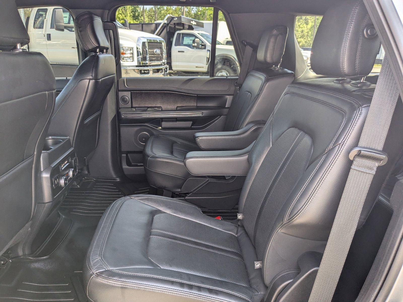 Certified 2020 Ford Expedition Limited RWD image 10