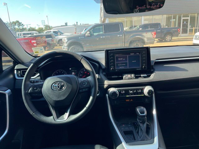 Used 2022 Toyota RAV4 XLE Premium FWD image 24