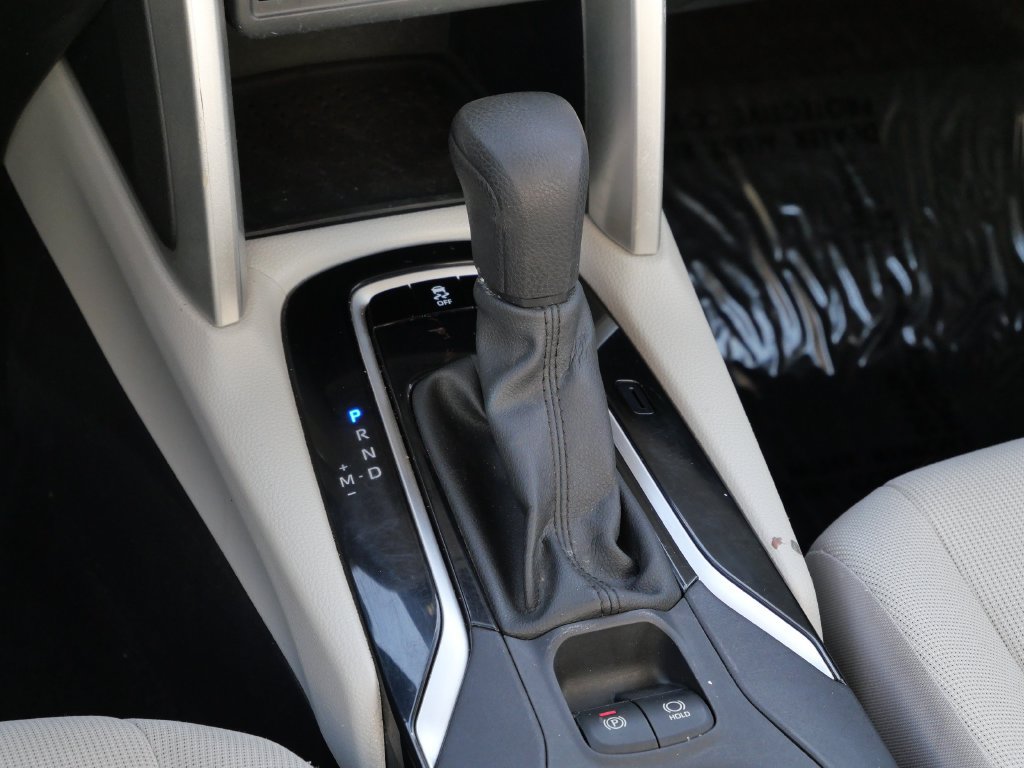 Used 2022 Toyota Corolla Cross L AWD/4WD image 18
