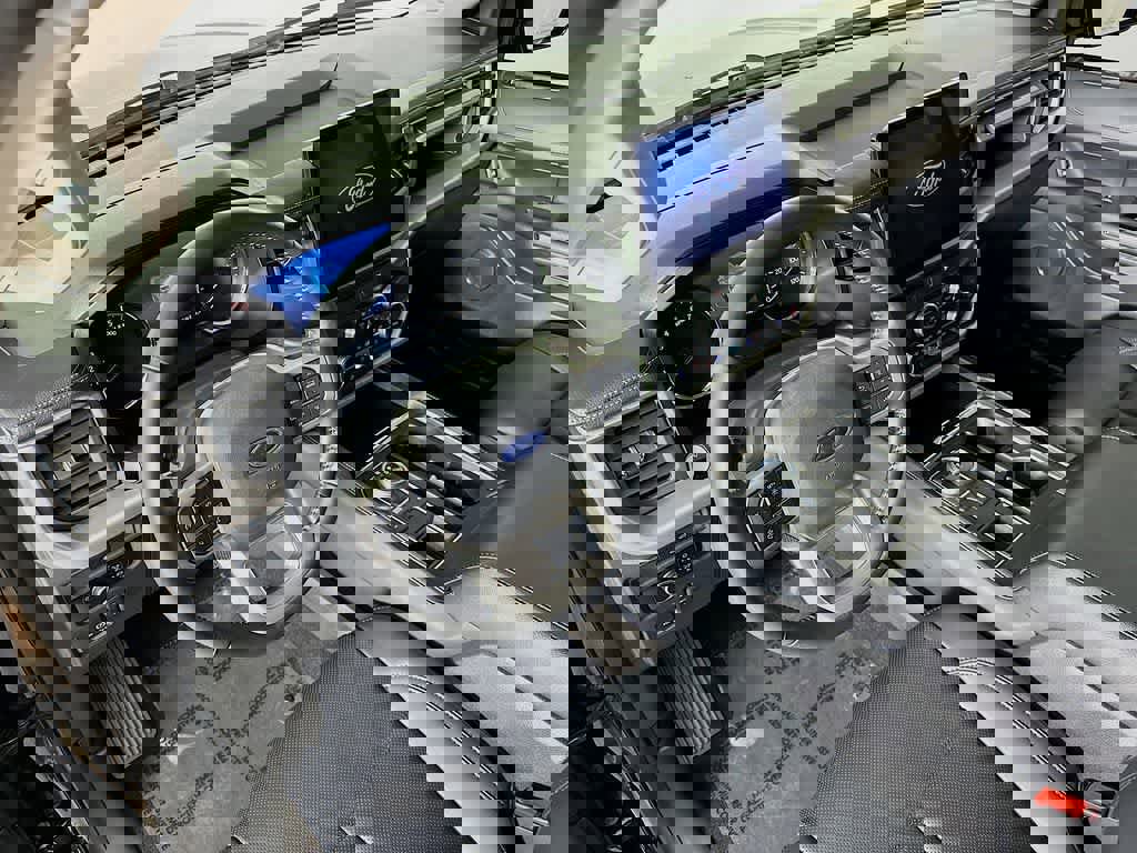 Certified 2023 Ford Expedition XLT image 9