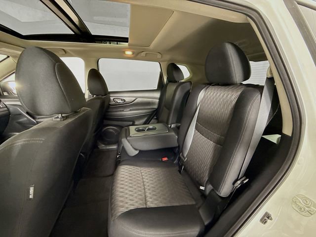 Used 2020 Nissan Rogue SV w/ Sun & Sound Touring Package image 26