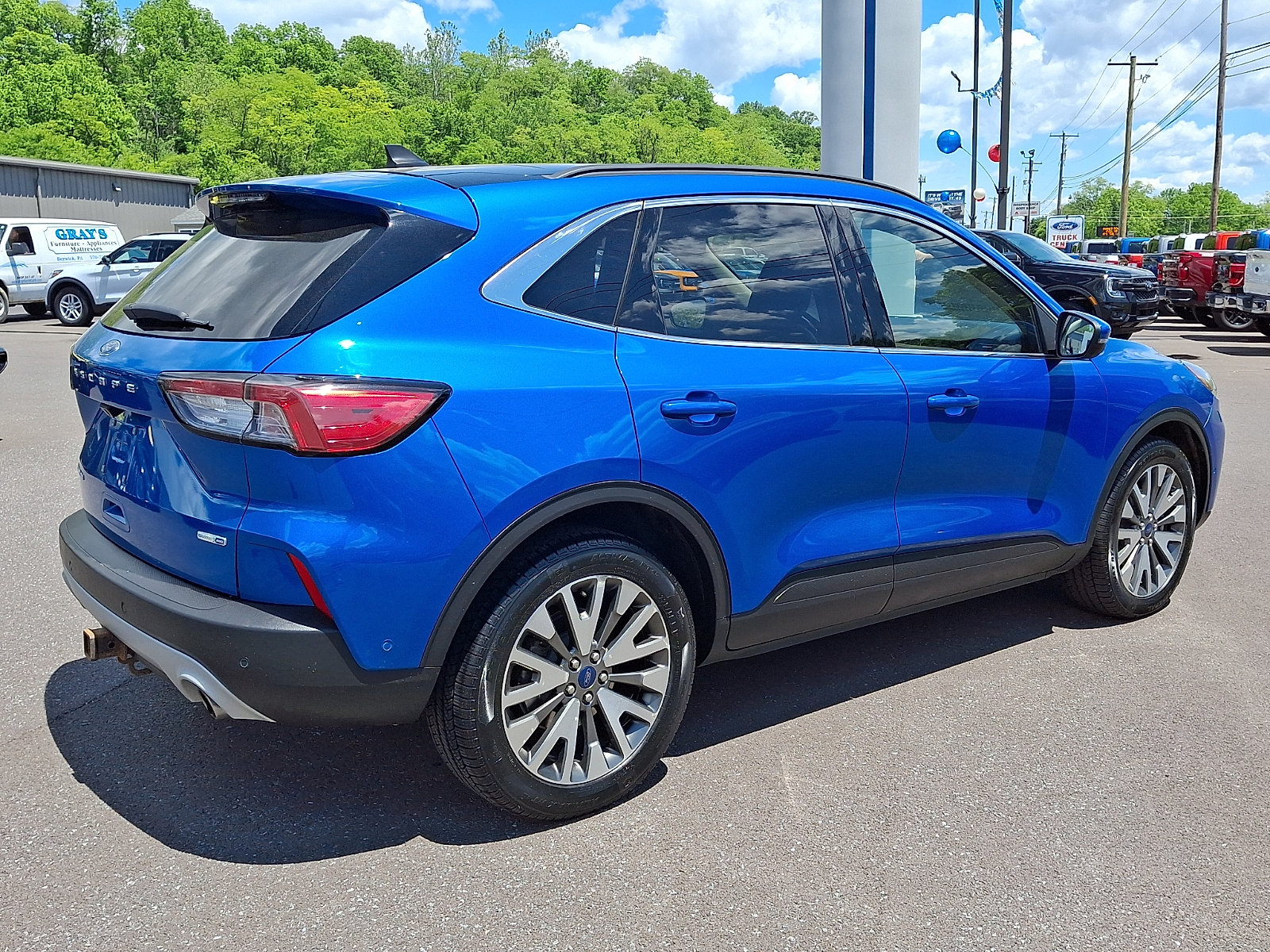 Certified 2020 Ford Escape Titanium w/ Titanium Premium Package 2.0 AWD/4WD image 11
