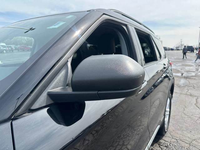 Certified 2023 Ford Explorer XLT w/ Class IV Trailer Tow Package image 12