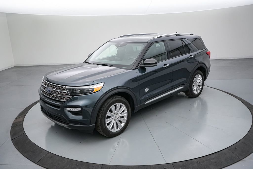 Certified 2023 Ford Explorer King Ranch w/ Technology Package AWD/4WD image 9