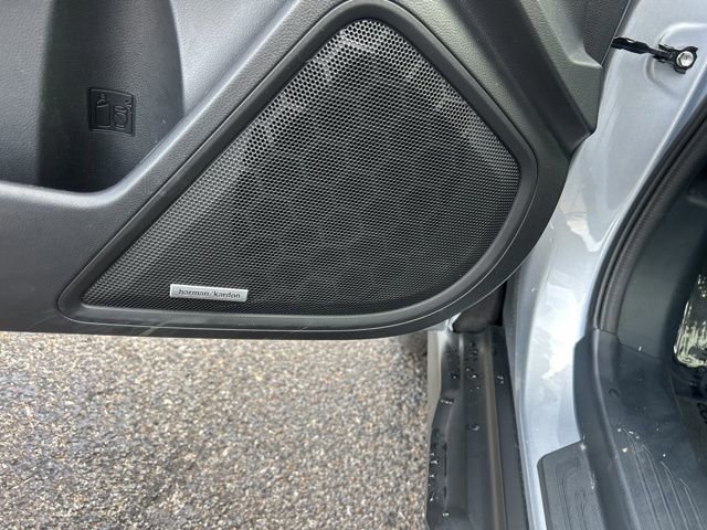 Used 2025 Subaru Outback Onyx Edition image 14