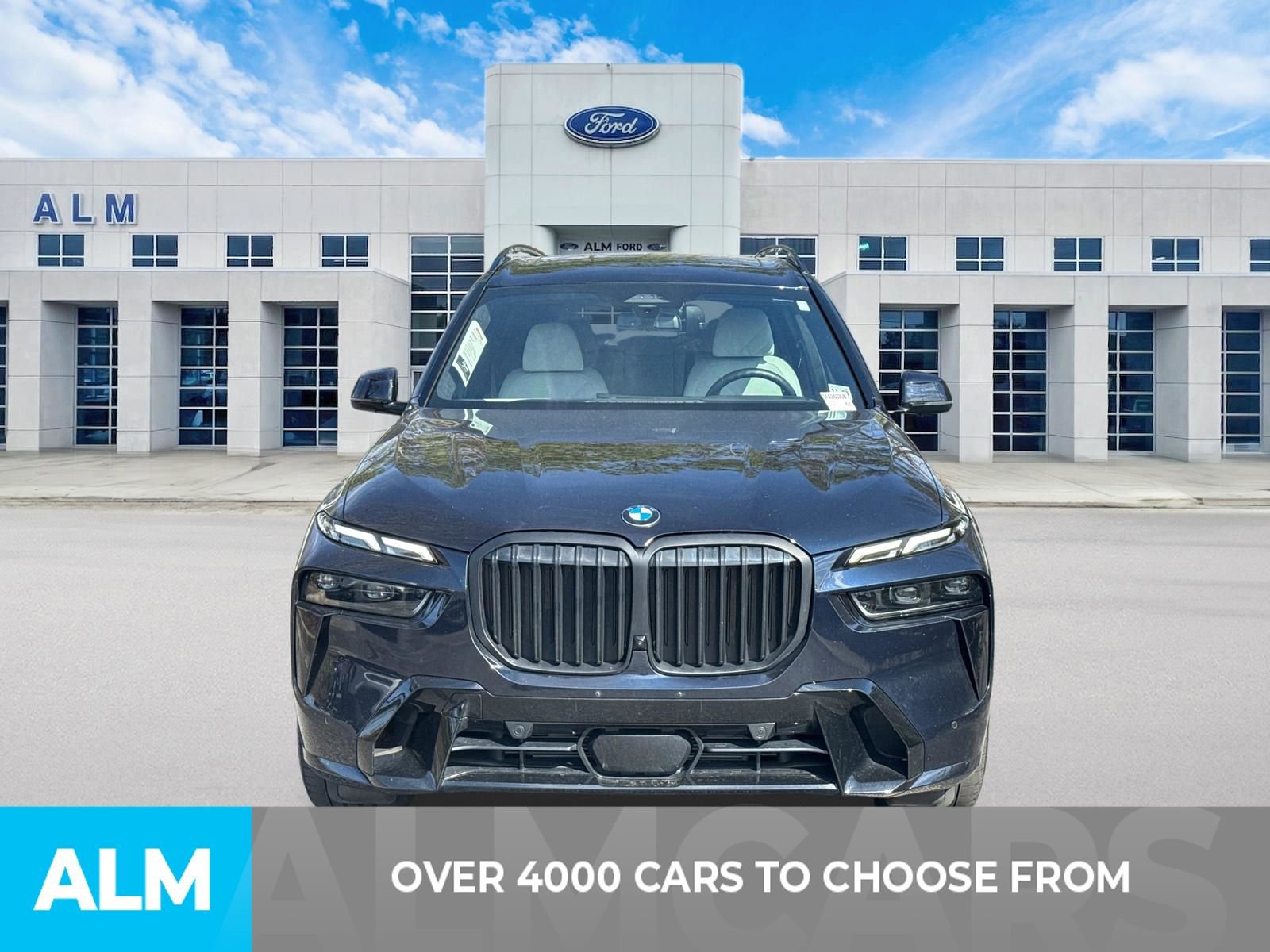 Used 2024 BMW X7 xDrive40i w/ M Sport Package AWD/4WD image 2