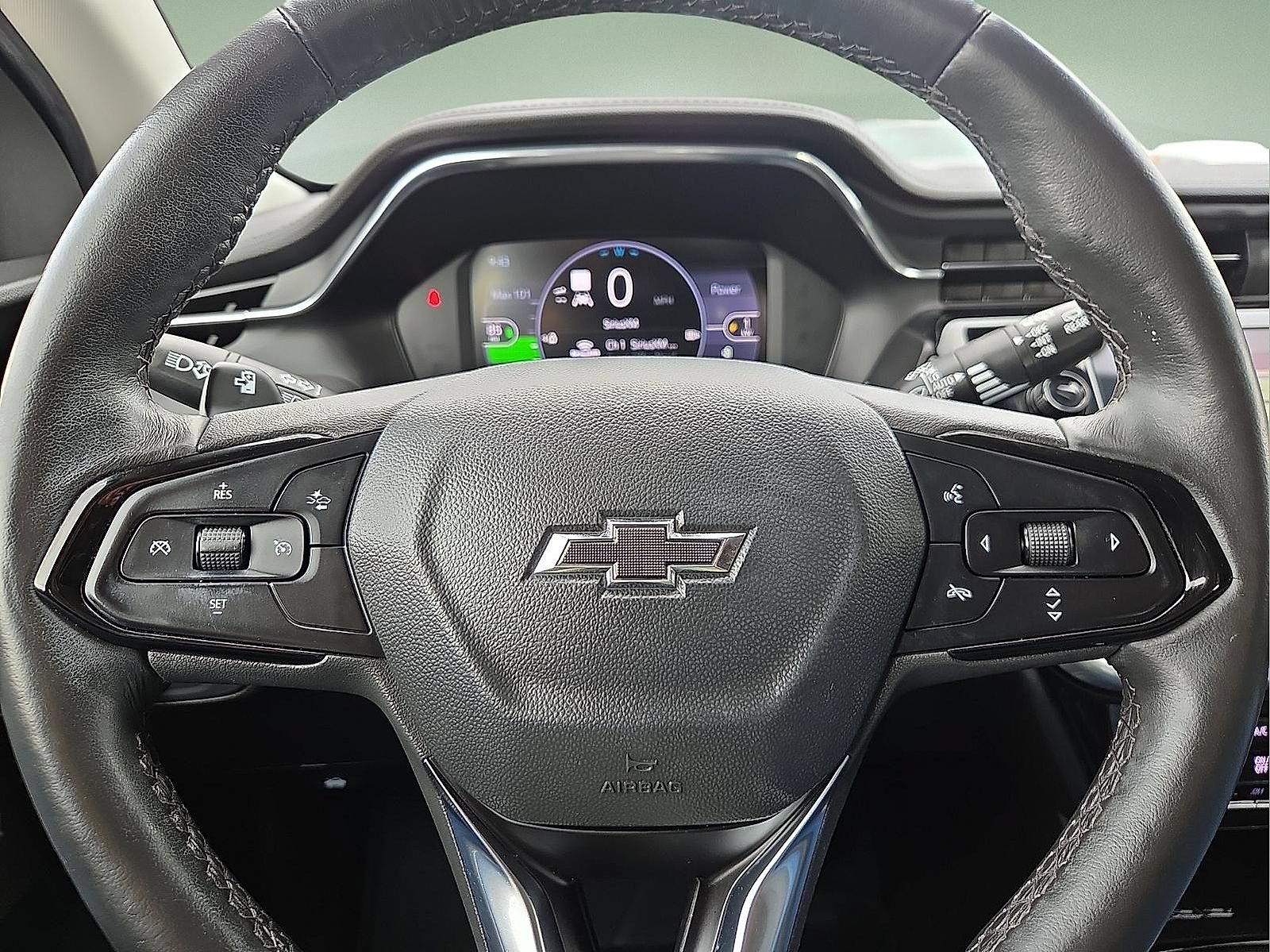 Used 2023 Chevrolet Bolt EUV Premier w/ Sun & Sound Package FWD image 24