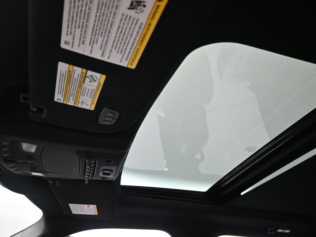 Certified 2017 Ford F150 Raptor w/ Equipment Group 802A Luxury image 46