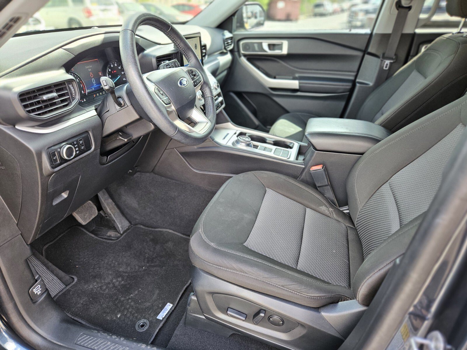 Certified 2024 Ford Explorer XLT image 19