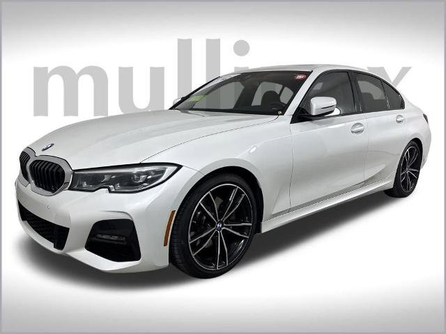 Used 2021 BMW 330i Sedan w/ M Sport Package image 15