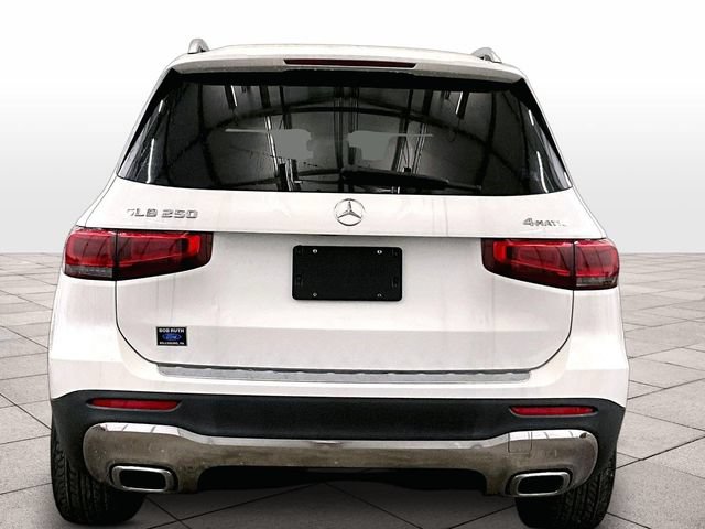 Used 2022 Mercedes-Benz GLB 250 4MATIC image 4