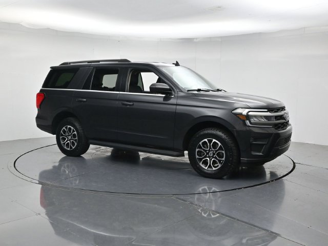 Certified 2024 Ford Expedition XLT AWD/4WD image 3