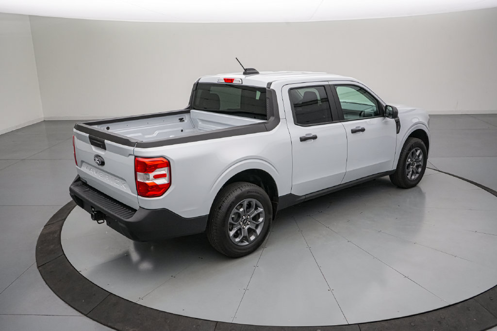 Certified 2026 Ford Maverick XLT AWD/4WD image 4