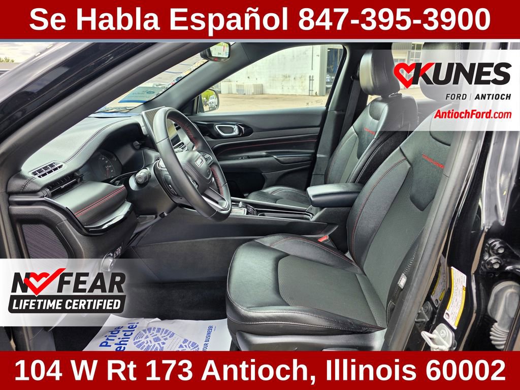 Used 2024 Jeep Compass Trailhawk AWD/4WD image 19