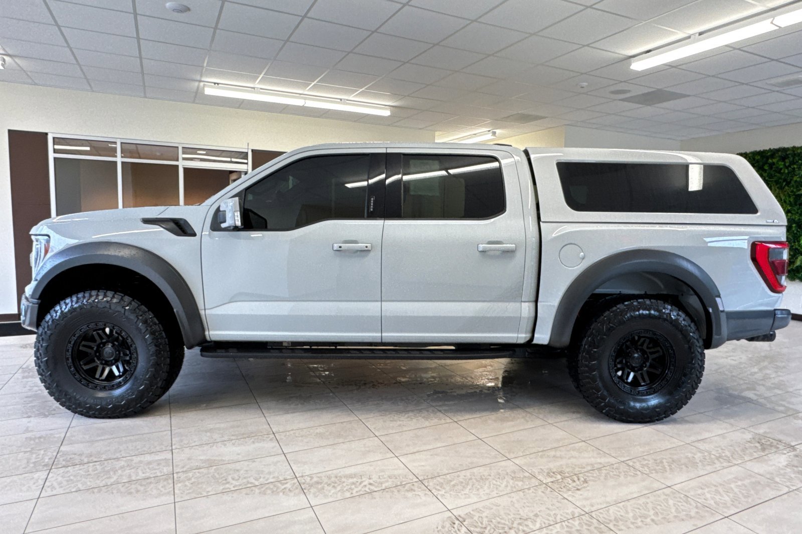 Certified 2023 Ford F150 Raptor w/ Raptor 37 Performance Package image 7