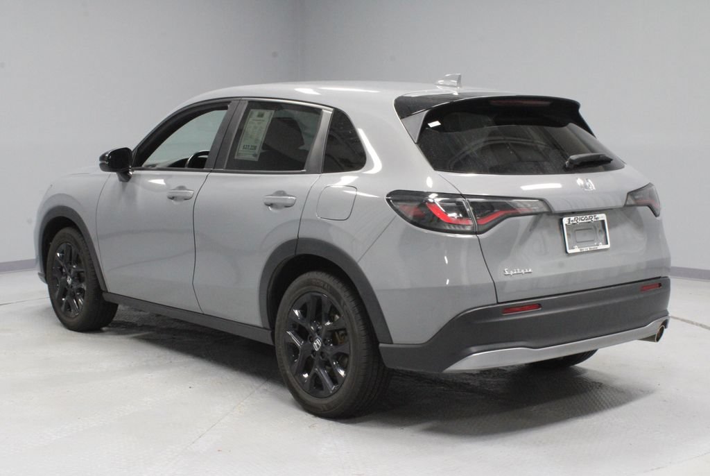 Used 2025 Honda HR-V Sport image 8