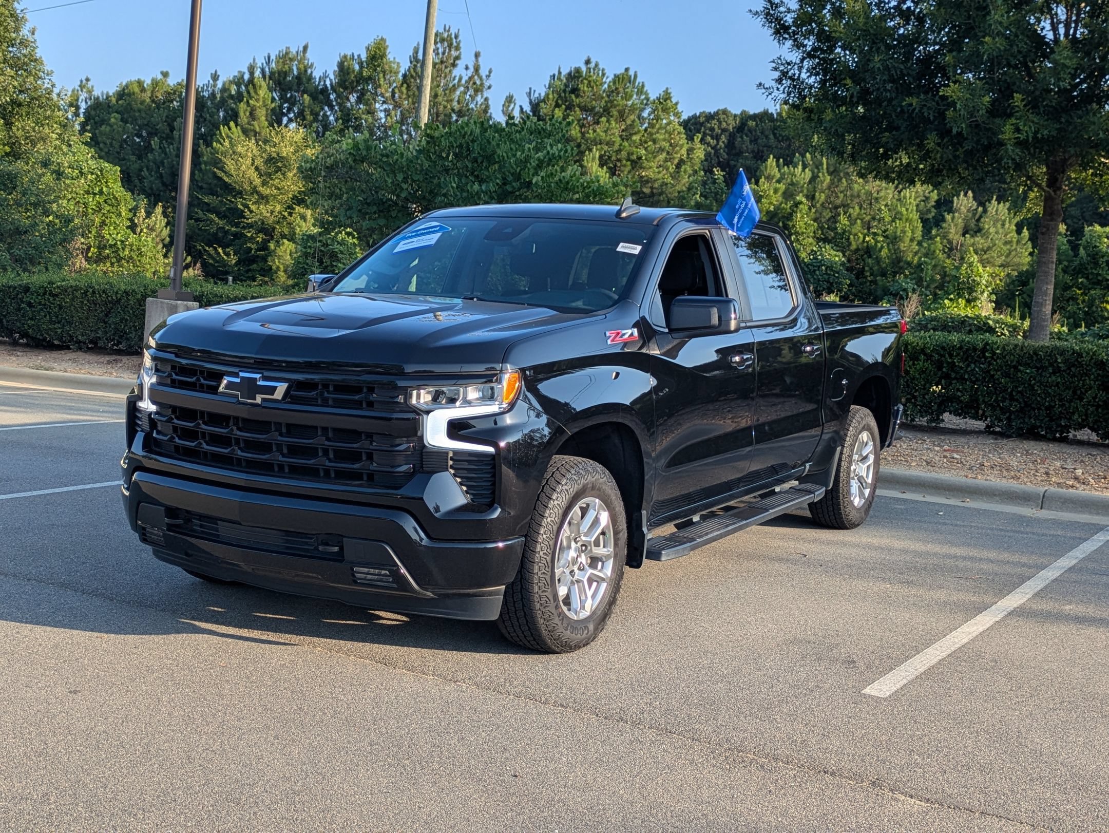 Used 2023 Chevrolet Silverado 1500 RST w/ Convenience Package II AWD/4WD image 8