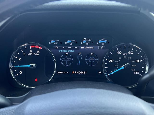 Certified 2019 Ford F350 Platinum w/ Platinum Ultimate Package AWD/4WD image 16