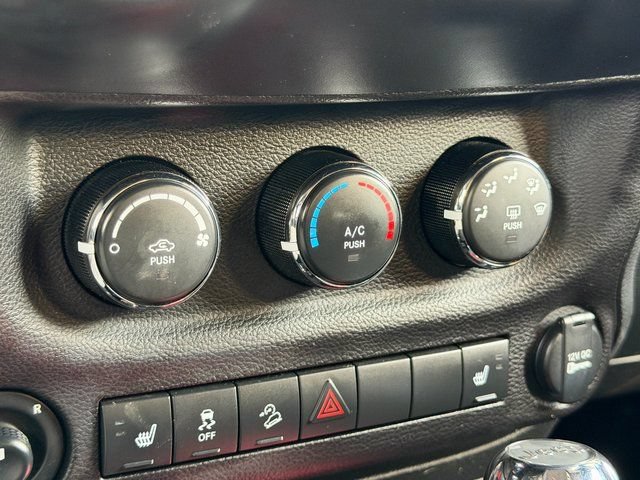 Used 2017 Jeep Wrangler Sport w/ Quick Order Package 24S AWD/4WD image 35