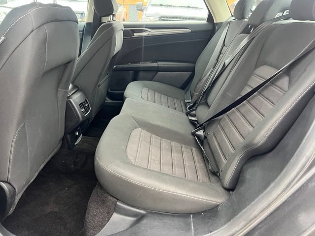 Certified 2020 Ford Fusion SE FWD image 20