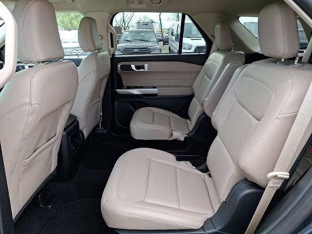 Certified 2024 Ford Explorer XLT w/ Equipment Group 202A image 10