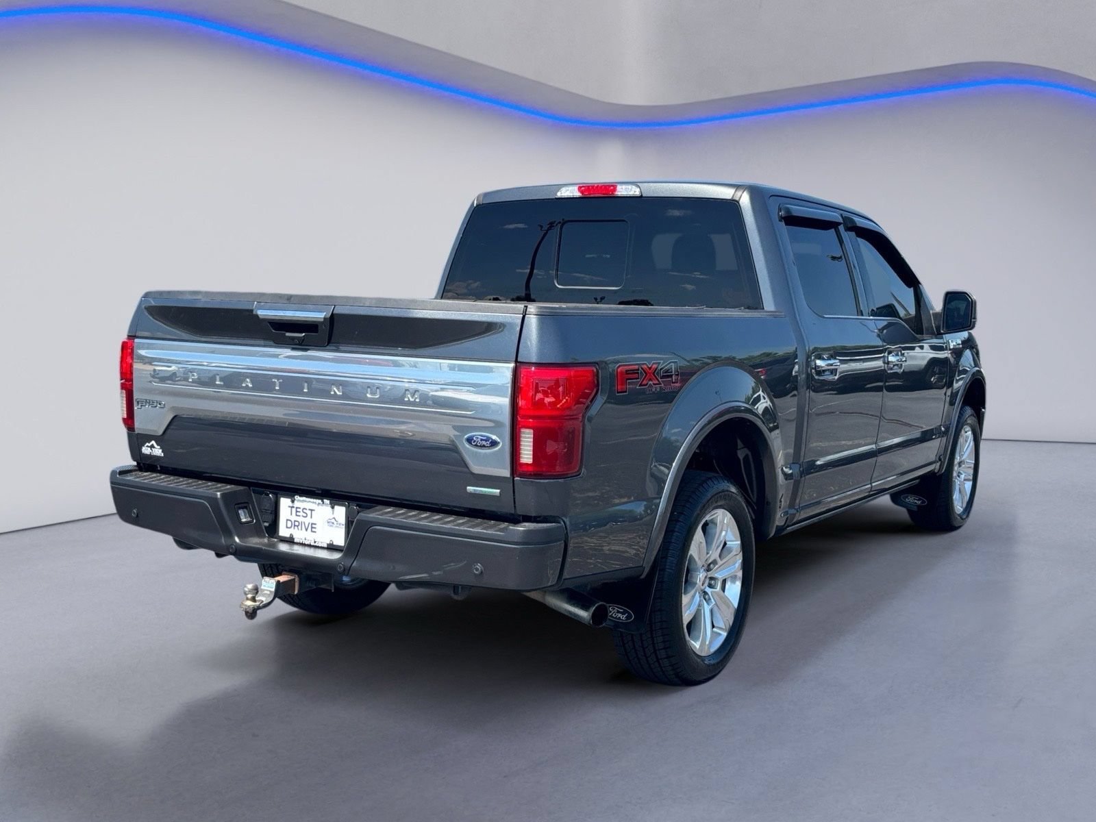 Certified 2020 Ford F150 Platinum w/ Equipment Group 701A Luxury AWD/4WD image 3