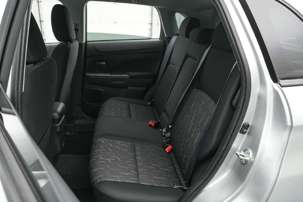Used 2026 Mitsubishi Outlander Sport LE AWD/4WD image 18
