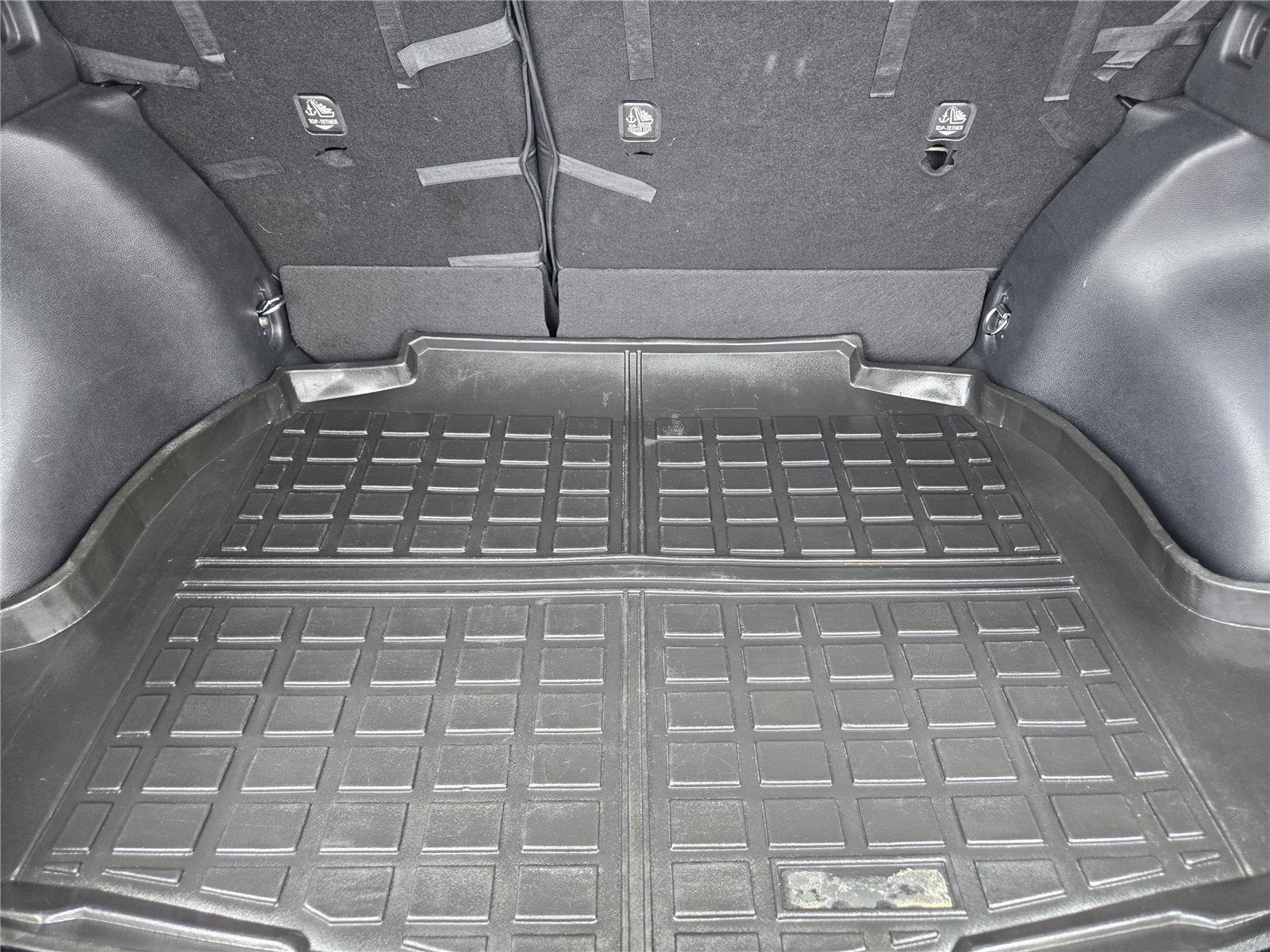 Used 2023 Toyota Corolla Cross LE FWD image 30