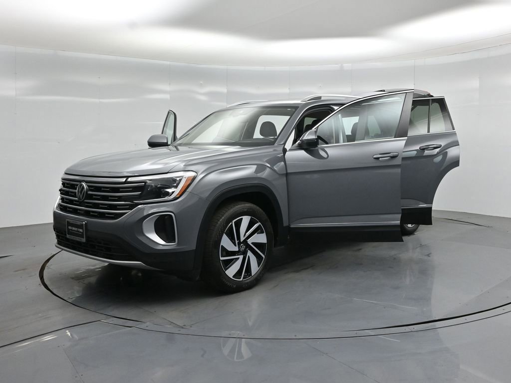 Used 2025 Volkswagen Atlas SEL AWD/4WD image 54