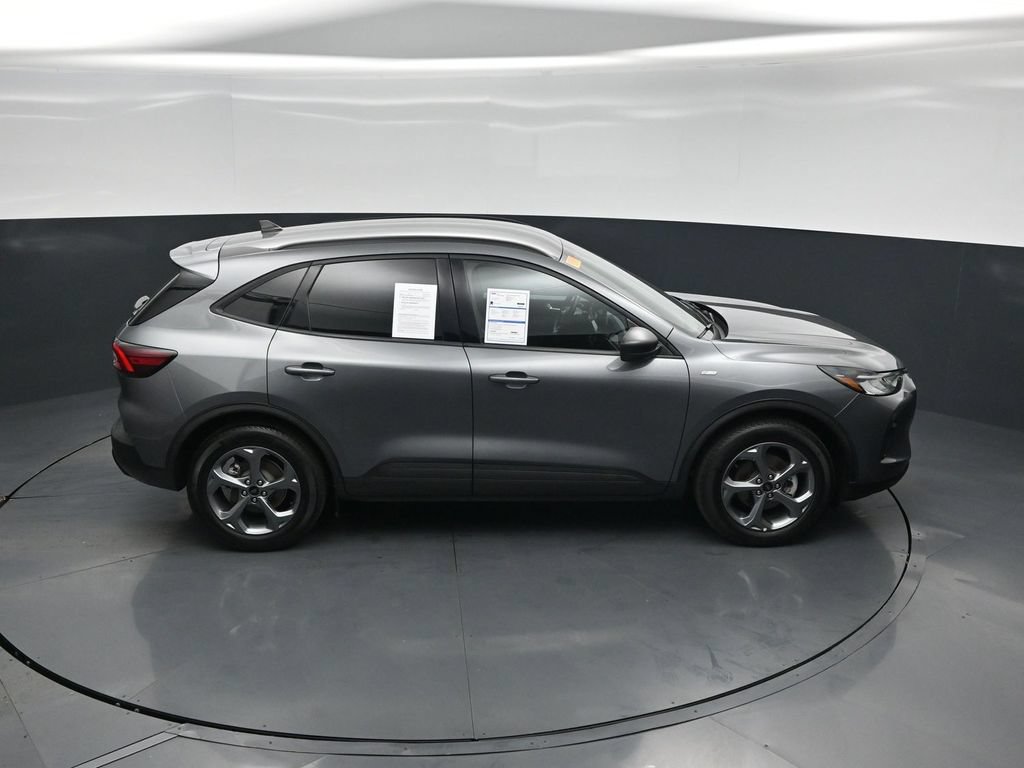 Certified 2025 Ford Escape ST-Line w/ Tech Pack #1 FWD image 34