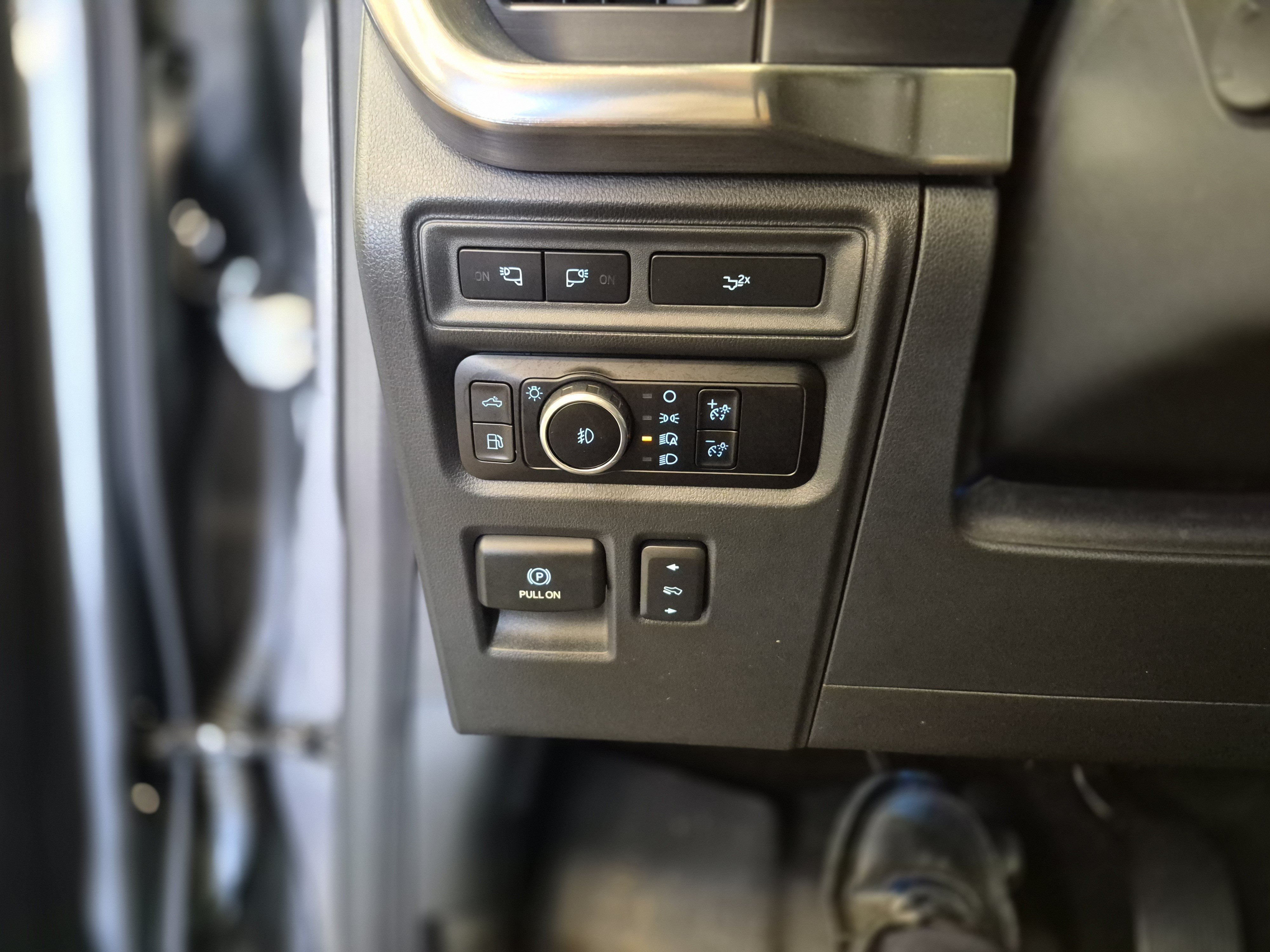 Certified 2023 Ford F150 Lariat w/ Equipment Group 502A High AWD/4WD image 22