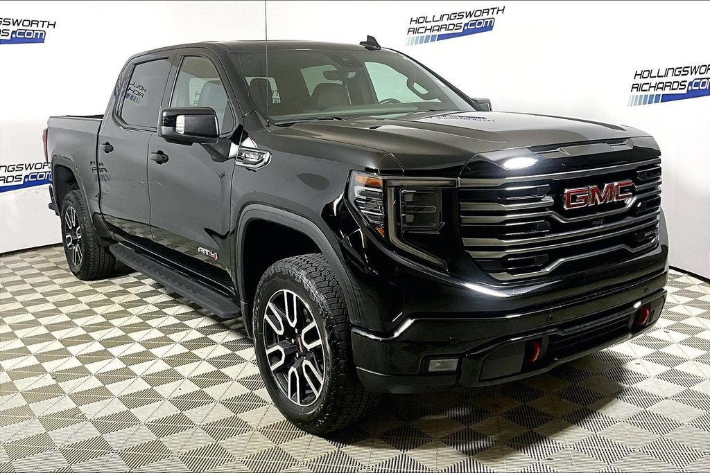 Used 2025 GMC Sierra 1500 AT4 w/ AT4 Premium Package AWD/4WD image 3