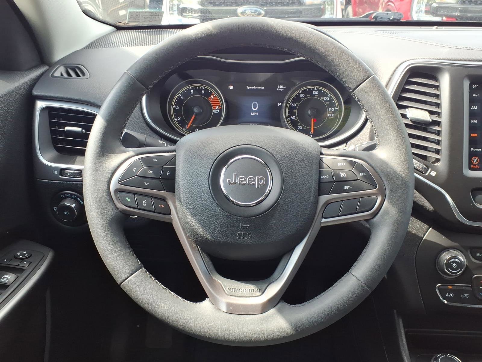 Used 2021 Jeep Cherokee Latitude Lux w/ Sun & Sound Group AWD/4WD image 19