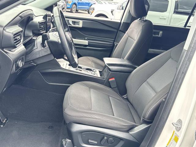 Certified 2023 Ford Explorer XLT AWD/4WD image 7