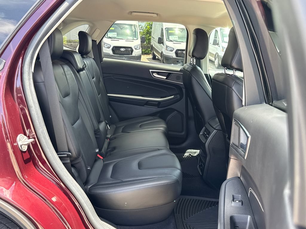 Certified 2021 Ford Edge Titanium FWD image 27