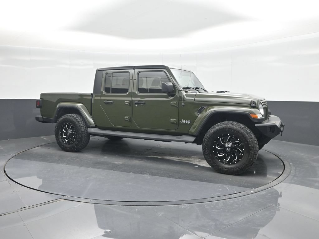 Used 2022 Jeep Gladiator Overland w/ Popular Equipment Package AWD/4WD image 11
