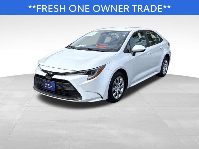 Used 2025 Toyota Corolla LE FWD image 2