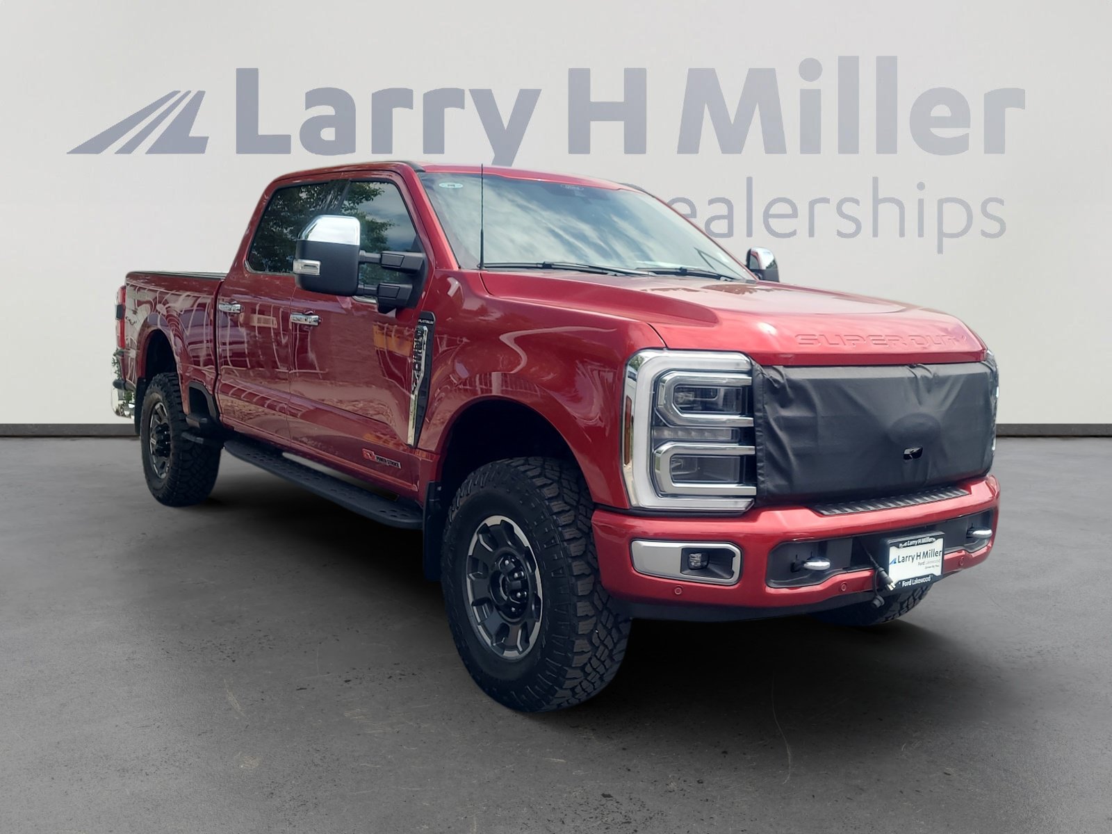 Certified 2024 Ford F350 Platinum w/ Tremor Off-Road Package AWD/4WD image 7