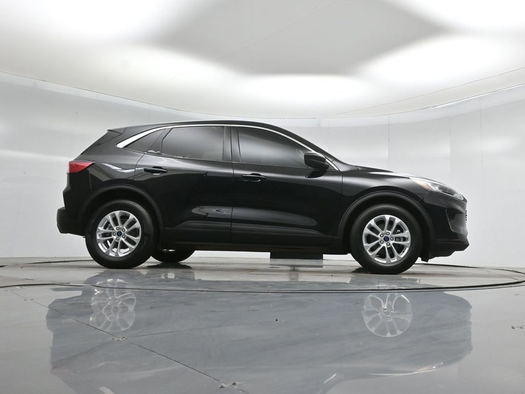 Certified 2022 Ford Escape SE image 10