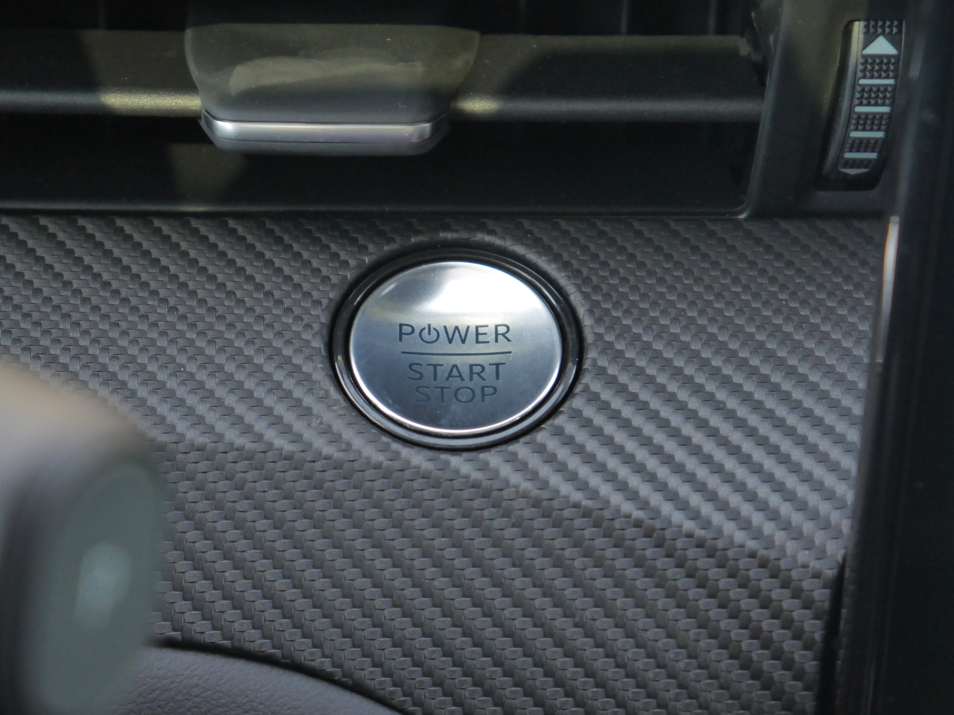 Certified 2025 Ford Mustang Mach-E Premium w/ Interior Protection Package AWD/4WD image 9