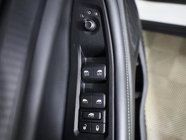 Used 2023 Jeep Grand Cherokee L Laredo image 20