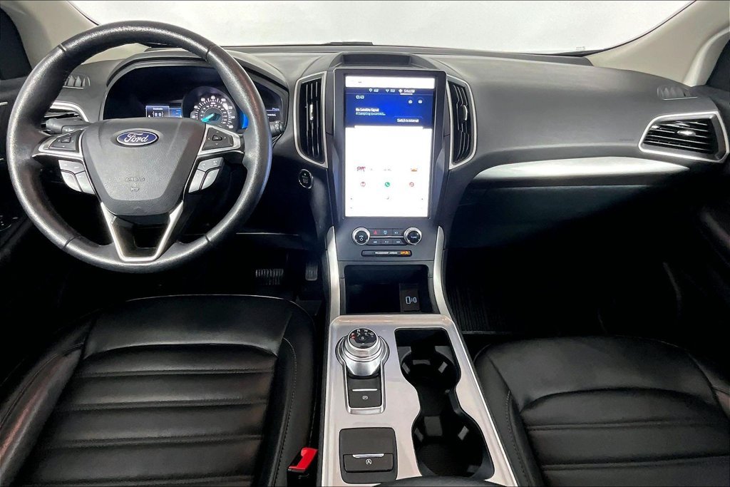 Certified 2024 Ford Edge SEL w/ Convenience Package AWD/4WD image 15