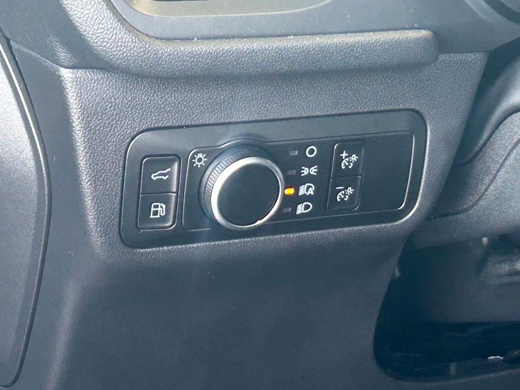 Certified 2025 Ford Escape ST-Line w/ Equipment Group 301A image 36