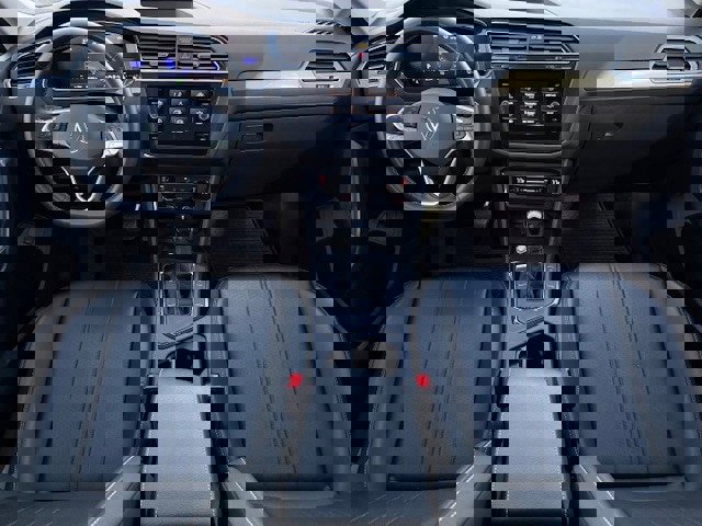 Used 2024 Volkswagen Tiguan SE w/ Panoramic Sunroof Package image 23