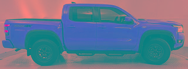 Used 2025 Nissan Frontier PRO-4X image 5