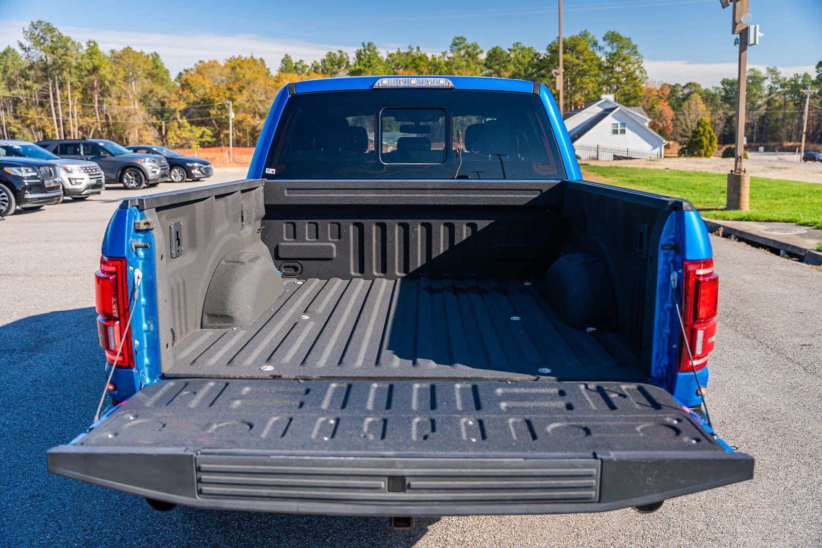 Certified 2019 Ford F150 Raptor w/ Equipment Group 802A Luxury image 17